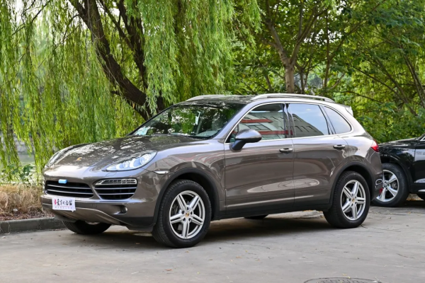 年均不足6000km，一流的成色與實力，這樣的二手Cayenne太少見