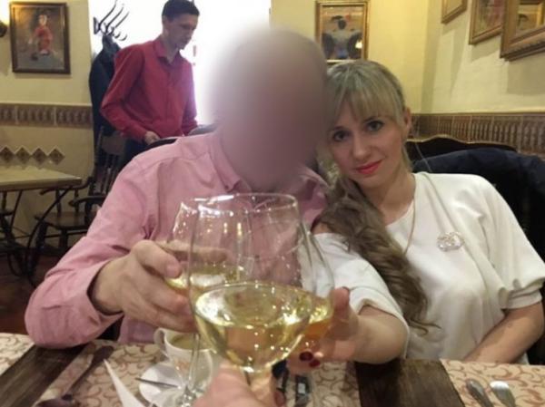 英國男子以為找到真愛，卻不知自己正在掉入“戀愛市場”的陷阱