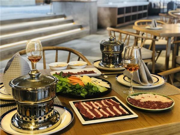 普洱倚象山半山酒店，雲海之上的“人間仙境”