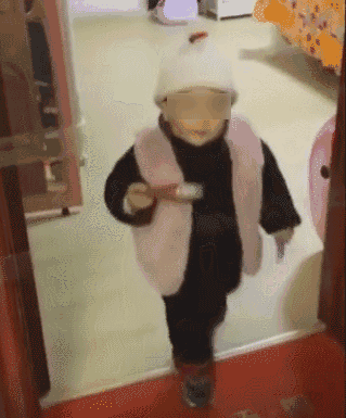 孩子舉高高被摔成顱腦損傷，這些“花式搞娃”方式你還敢用嗎？