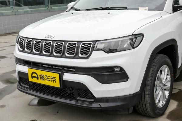 新車 | 顏值不輸吉姆尼，配6MT或9AT變速箱，Jeep新款自由俠曝光