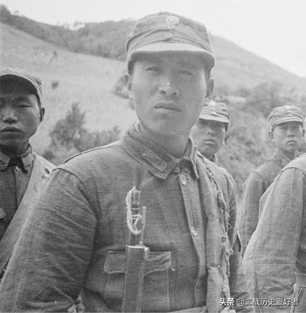 真實的八路軍眼睛,透出一股果敢剛毅,顯出一股無所畏懼 真實的八路軍眼睛,透出一股果敢剛毅,顯出一股無所畏懼