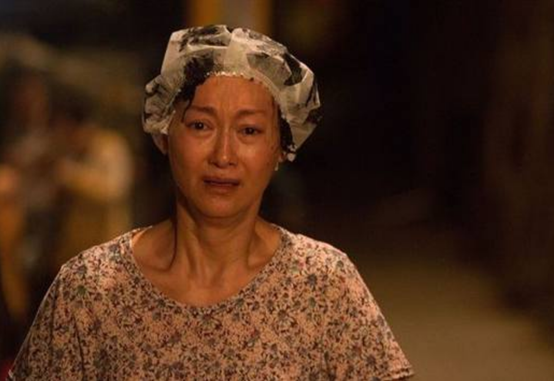 當過舞女做過乞丐,曾抑鬱自殺的惠英紅,為何被章子怡稱為";神";? 當過舞女做過乞丐,曾抑鬱自殺的惠英紅,為何被章子怡稱為";神";?