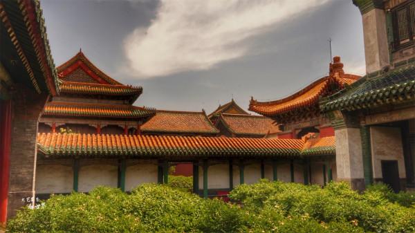 瀋陽故宮有一座黑色琉璃瓦的奇怪建築,顯得格格不入,卻最負盛名 瀋陽故宮有一座黑色琉璃瓦的奇怪建築,顯得格格不入,卻最負盛名