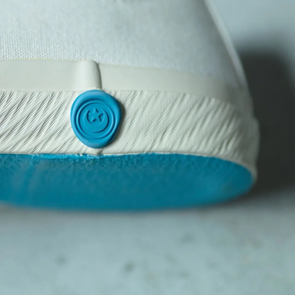 好穿又不爛大街的小白鞋品牌，就選這7個