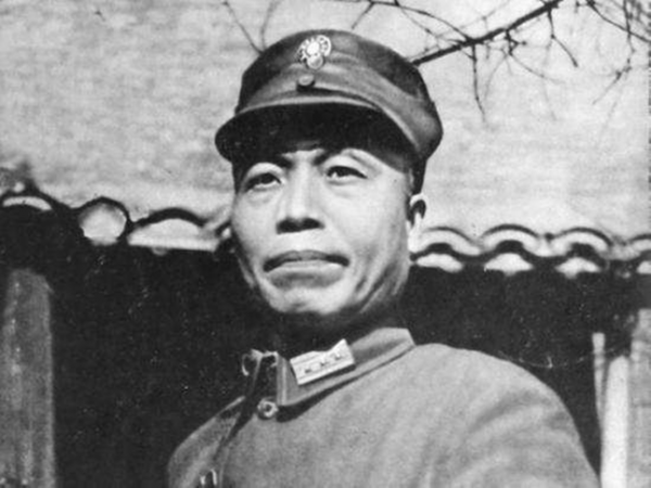 1949年中英衝突，丘吉爾揚言到中國打擊報復，毛主席如何霸氣回應