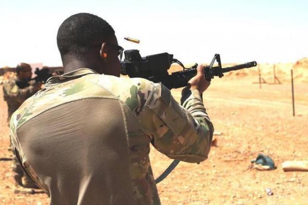 中國智慧瞄準系統,按照“選單”點選敵人即可 中國智慧瞄準系統,按照“選單”點選敵人即可