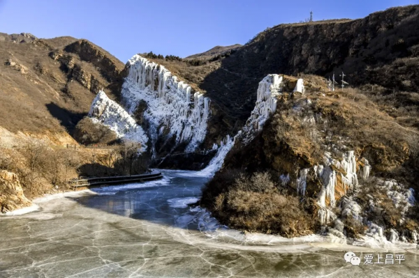 冰瀑驚豔來襲！這才是京郊冬日裡最值得打卡的夢幻奇境！