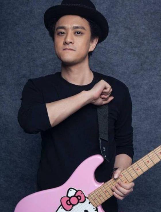 2021年去世的十大名人,每一位都配得上德藝雙馨 2021年去世的十大名人,每一位都配得上德藝雙馨