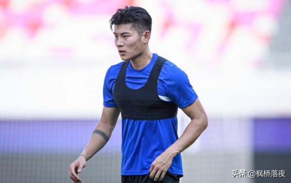 28歲海歸鋒霸終結中超最恥辱紀錄！單場2球致勝，成功拯救球隊