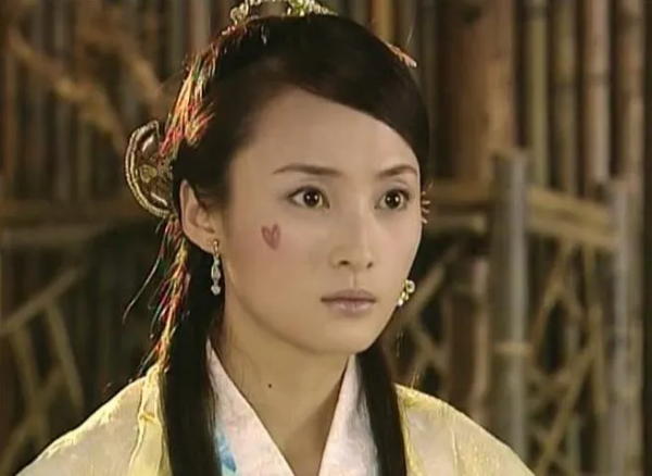 重新定義醜？影視劇裡的“毀容妝”，我笑到生氣，太不敬業了