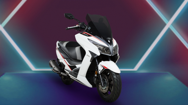 光陽新款250亮相，動力有所增加，但車友說“外觀太醜了”