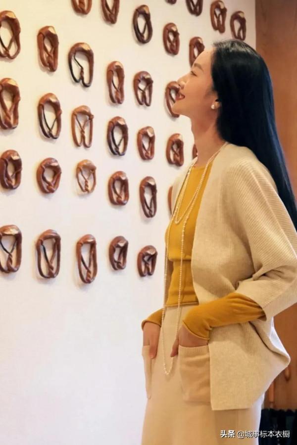 冬天的暖氣房很實用百搭又優雅丨羊絨同色咖色款 冬天的暖氣房很實用百搭又優雅丨羊絨同色咖色款