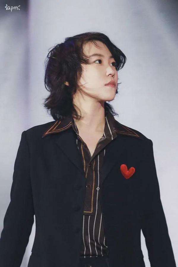 8對明星母女顏值對比，女兒美還是媽媽美？劉亦菲繼承媽媽高顏值