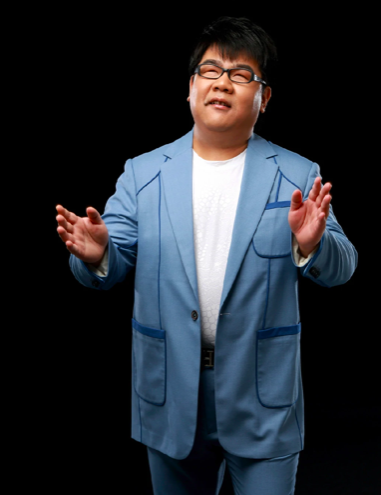 星光大道總決賽群星雲集,85歲李明啟站c位,楊洪基閻維文耳語 星光大道總決賽群星雲集,85歲李明啟站c位,楊洪基閻維文耳語