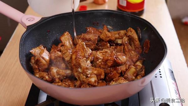 天冷農家小院都怎麼燉排骨?湯濃味鮮,入味暖胃,連喝3碗都不夠 天冷農家小院都怎麼燉排骨?湯濃味鮮,入味暖胃,連喝3碗都不夠