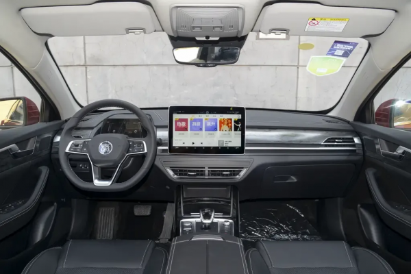 配前置單電機，可迸發163匹，秦Pro EV實力如何？