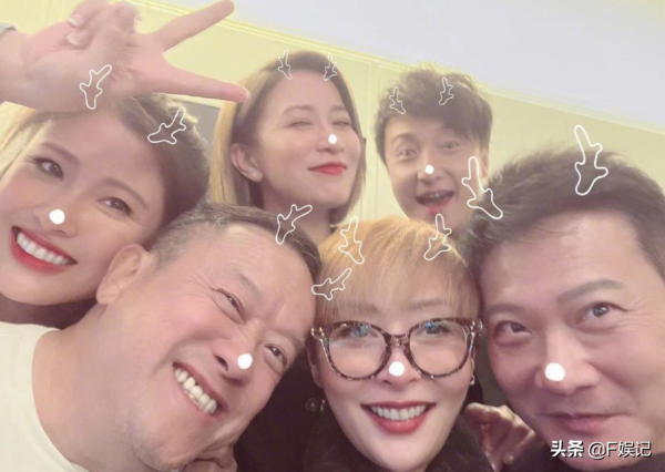 佘詩曼，胡杏兒，袁詠儀——細數那些左右逢源的女藝人