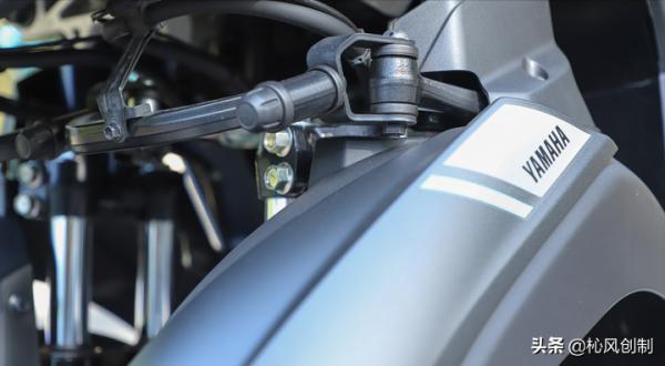 試駕雅馬哈YAMAHA Tricity300!超前部署安全性的三足巨獸 試駕雅馬哈YAMAHA Tricity300!超前部署安全性的三足巨獸