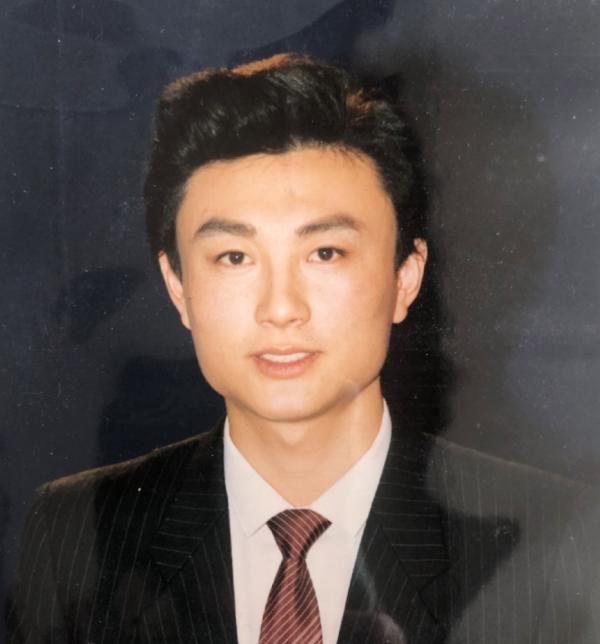 &quot;國臉&quot;王寧的愛情史，一眼定情劉純燕，不被看好的婚姻卻恩愛33年