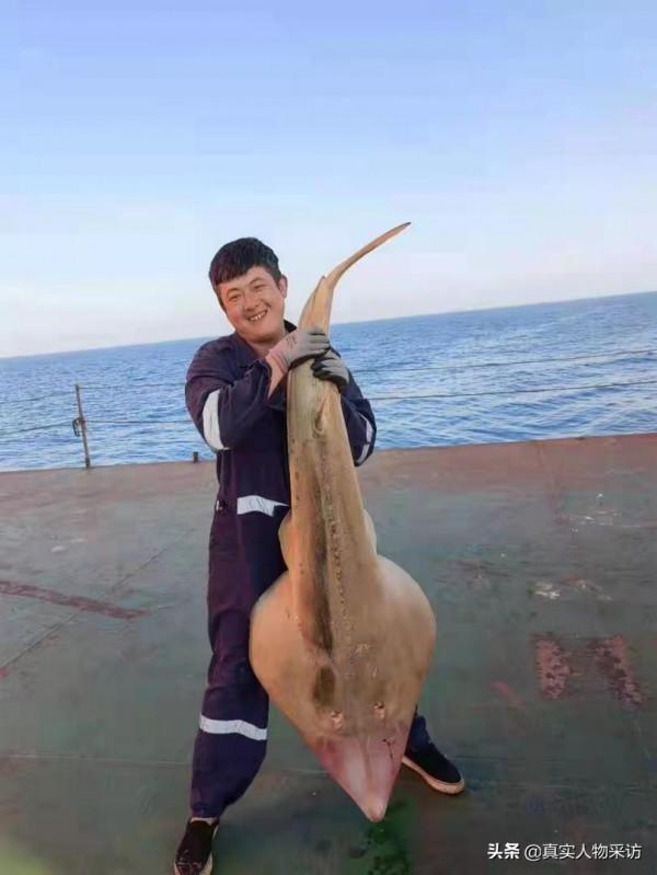 我，80後海員，跑船5年掙了60多萬，上船之前，我哭得撕心裂肺