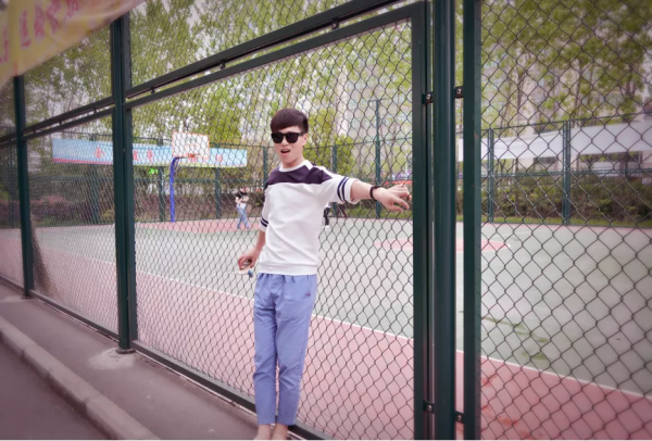 安徽小夥賣男性化妝品,10年見證男生變美 安徽小夥賣男性化妝品,10年見證男生變美