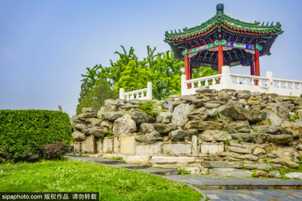 驚豔!這個“太陽神”公園竟藏著江南庭院,古色古香還免費! 驚豔!這個“太陽神”公園竟藏著江南庭院,古色古香還免費!