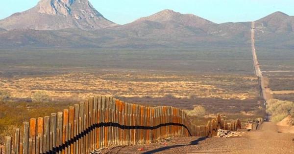 導演冒著生命危險，拍下墨西哥毒販運毒全過程，果然驚險刺激