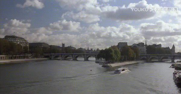 張國榮三十年前的穿搭，他一定是香港最潮的明星吧