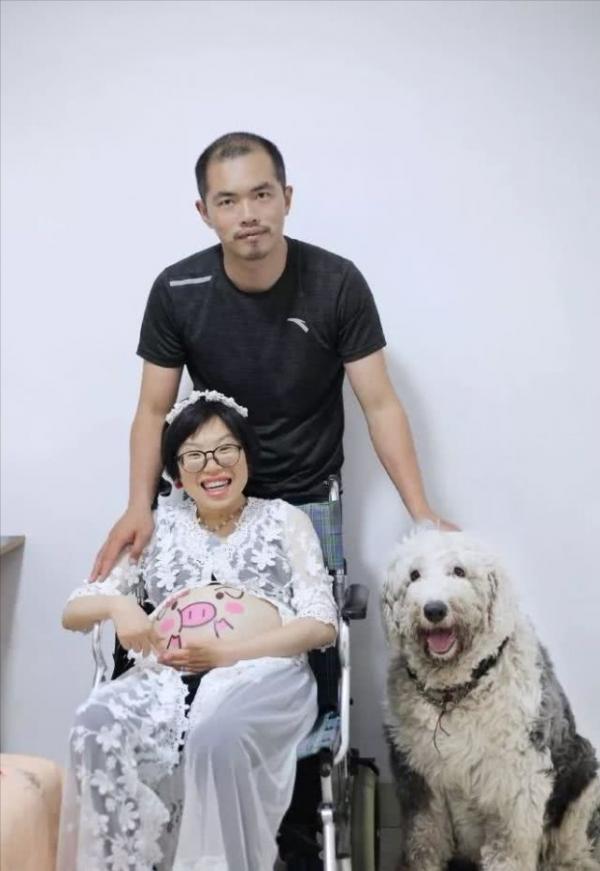 6年前小夥騎腳踏車，帶輪椅上的絕症女友環遊中國，今現狀如何？