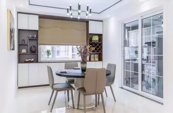 246平的現代風複式樓，我家能有他家一半大，我就滿足了