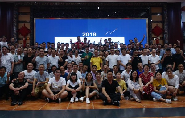 江水平說裝修：傳統裝修公司為啥這麼黑