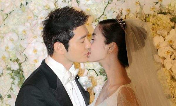 女人這一生，到底該怎麼活？baby宣佈離婚，給我們提了個醒