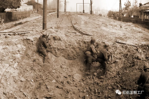 斯大林格勒倖存者回憶錄：102高地和火車站的血腥戰鬥（上）