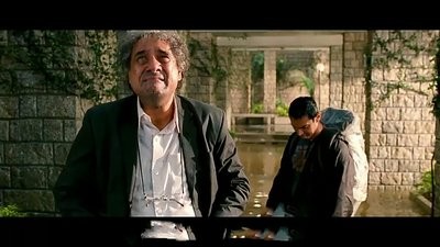 反映社會現實，在《三傻大鬧寶萊塢》中，對教育有自己獨特的看法