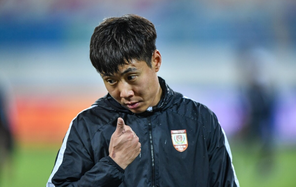 泰達功勳加盟亞泰後表現不佳，曾是國足當紅國腳，征服過裡皮