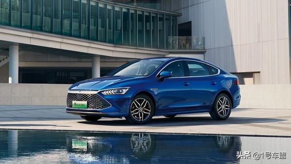 秦PLUS DM-i試駕報告｜11臺車開100公里，累計加油不到300元