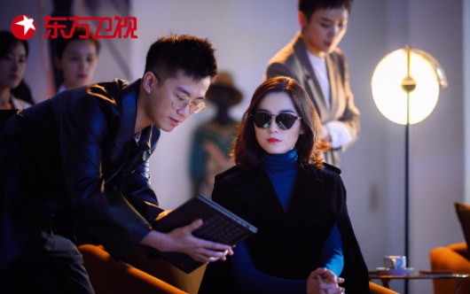 職場懸疑劇《盛裝》今晚開播 宋佳袁詠儀職場交鋒勝負難分