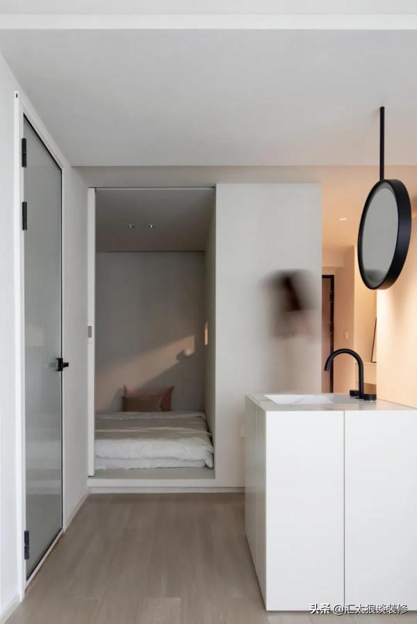 95後妹子獨居33平小窩，該有的全都有，還清爽又敞亮，安全感十足