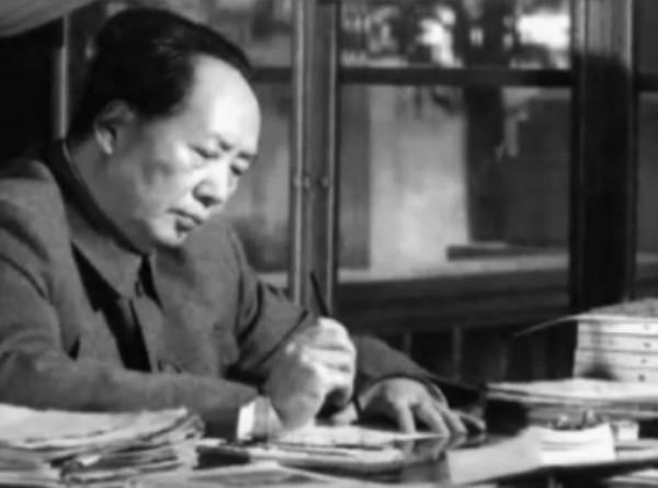 1962年中印戰爭爆發前，毛主席憂心忡忡，張國華的一番話讓他釋懷