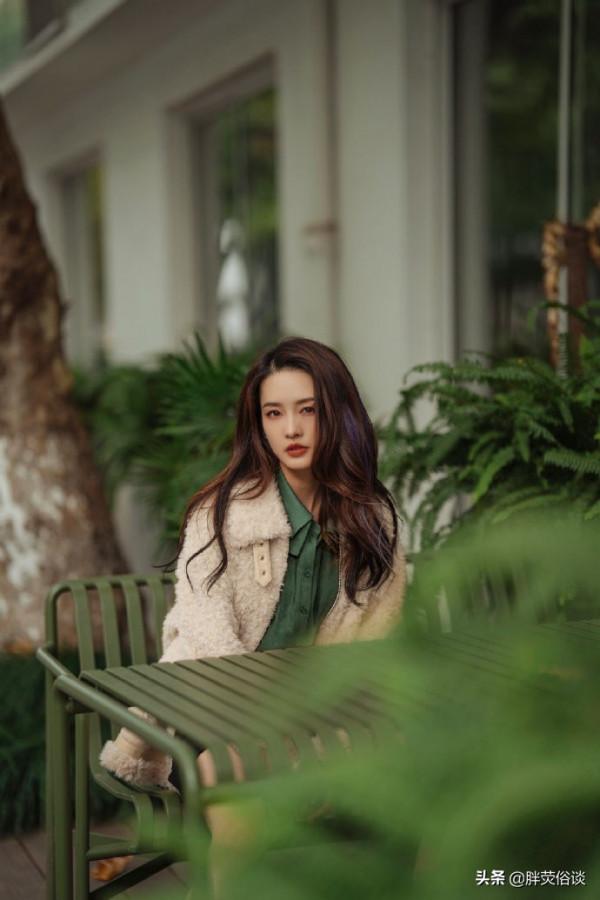 初冬了,學習李沁的打扮,冬天也要美美噠 初冬了,學習李沁的打扮,冬天也要美美噠