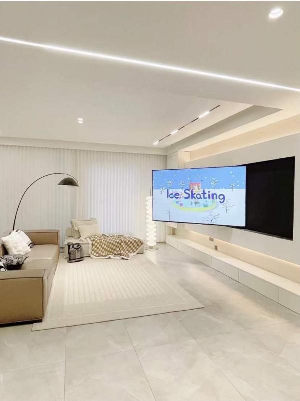 她家140㎡，打造“空無一物”的高階感，一進門卻給人滿滿溫馨感