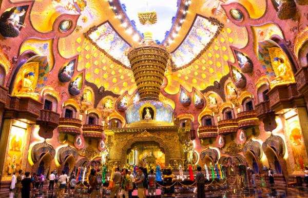 國內極奢華的佛教景區,耗資40億打造而成,你去過嗎? 國內極奢華的佛教景區,耗資40億打造而成,你去過嗎?