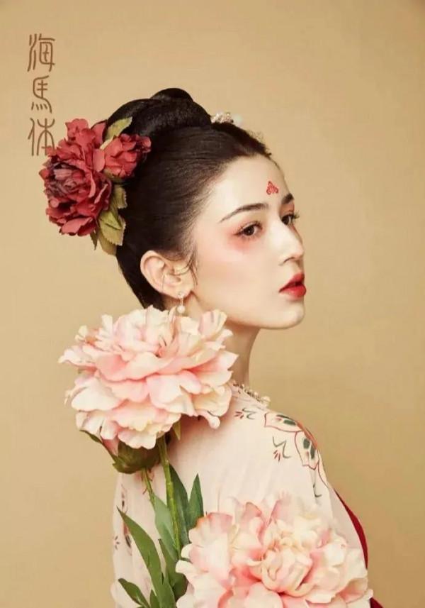 「哈尼克孜」祥光萬里畫依依