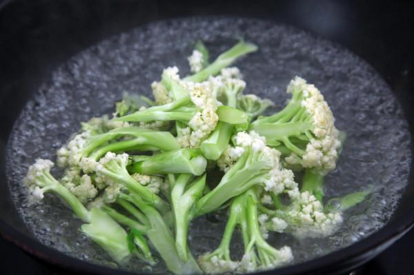 冬天到了,教你4道熱乎乎的菜餚,暖心又暖胃,好吃不貴又實惠 冬天到了,教你4道熱乎乎的菜餚,暖心又暖胃,好吃不貴又實惠