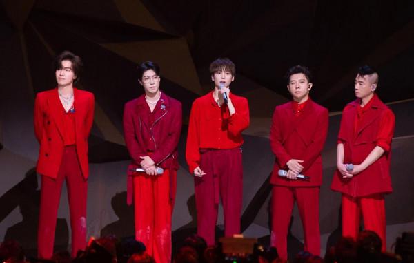 幸虧張晉沒聽陳小春的建議,要不然這次真的虧大了 幸虧張晉沒聽陳小春的建議,要不然這次真的虧大了