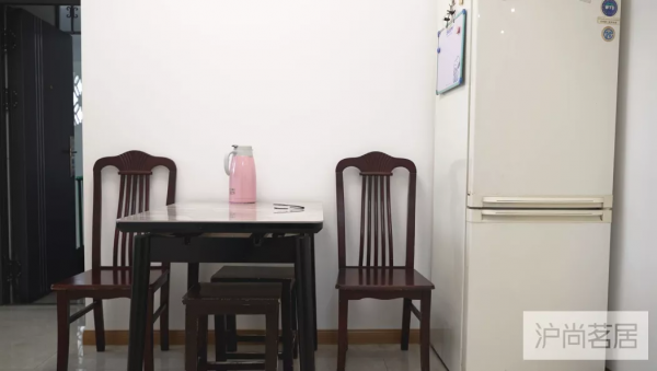 90年代老公房改造,60㎡收納不輸大戶型,小角落還變出一個客廳 90年代老公房改造,60㎡收納不輸大戶型,小角落還變出一個客廳