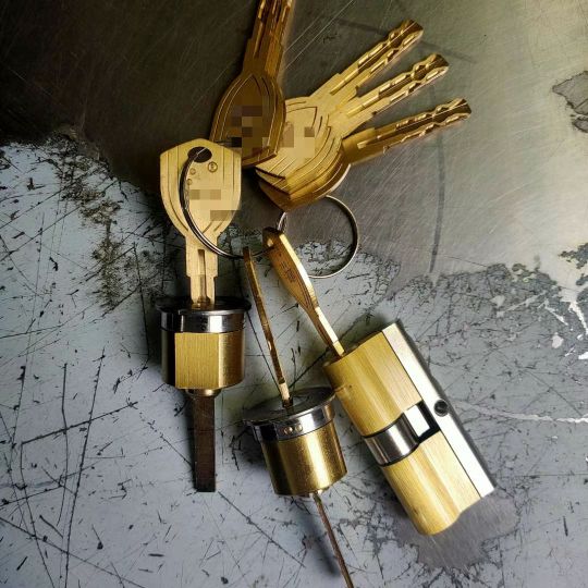 銷售商說正宗的c級鎖芯，鑰匙配不了，這是真的嗎？