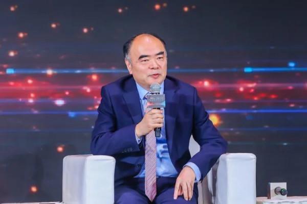 安徽新首富:超越洽洽食品、三隻松鼠的老闆,53歲坐擁650億身家 安徽新首富:超越洽洽食品、三隻松鼠的老闆,53歲坐擁650億身家