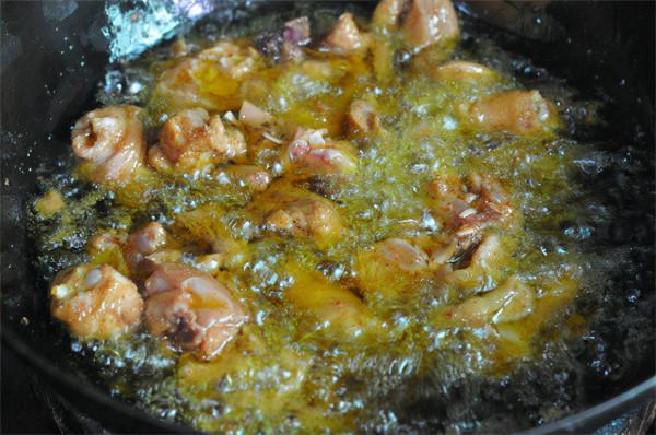 湖南人個個都喜歡，小朋友尤其愛，加點花生米炒一炒，香掉牙